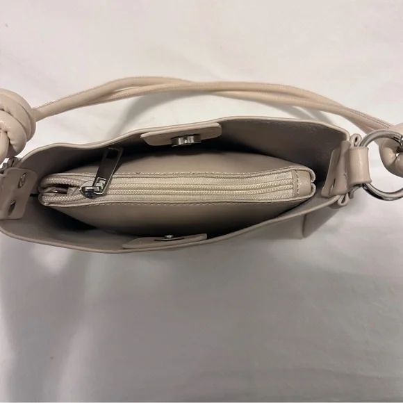 Beige Neutral Handbag Set - Picture 2 of 3